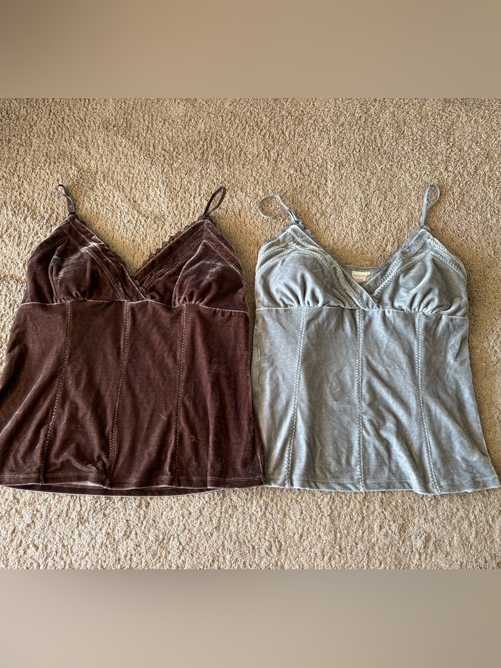 Vintage Y2K Women’s No Boundries Velvet Lace Trim Tank Lot of 2